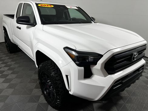 Used 2025 Toyota Tacoma SR RWD image 3