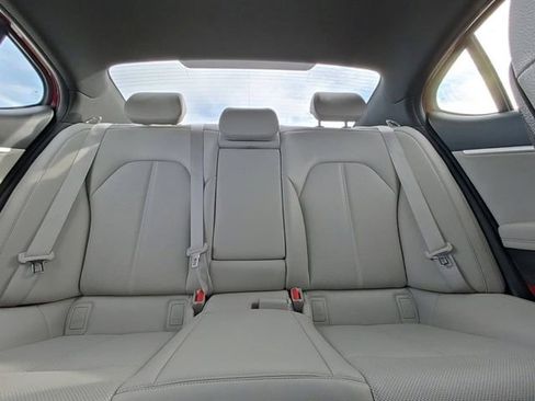 Used 2023 Genesis G70 2.0T image 27