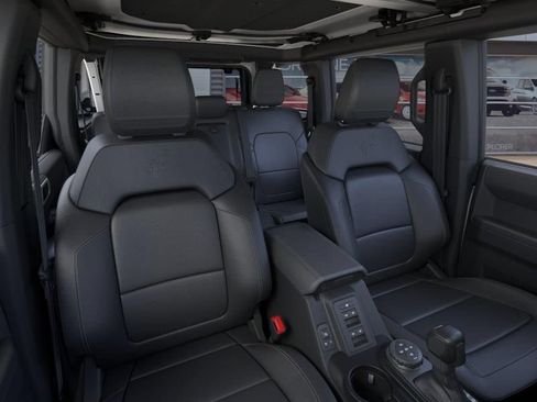 New 2025 Ford Bronco Badlands AWD/4WD image 10
