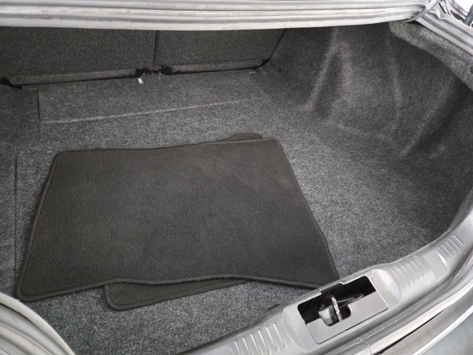 Used 2019 Ford Mustang Coupe w/ Ford Safe & Smart Package RWD image 13