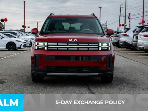 Used 2025 Hyundai Santa Fe SEL image 3