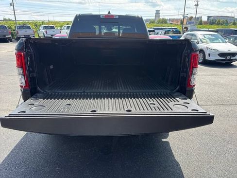 Used 2022 RAM 1500 Big Horn w/ Night Edition AWD/4WD image 13