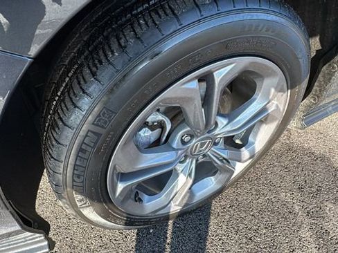 Used 2024 Honda Accord EX image 9