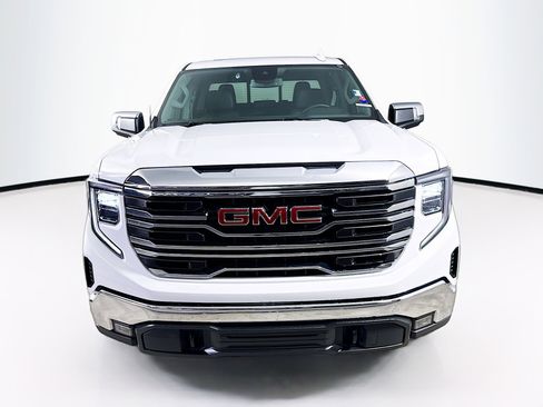 Used 2023 GMC Sierra 1500 SLT w/ SLT Premium Package image 3
