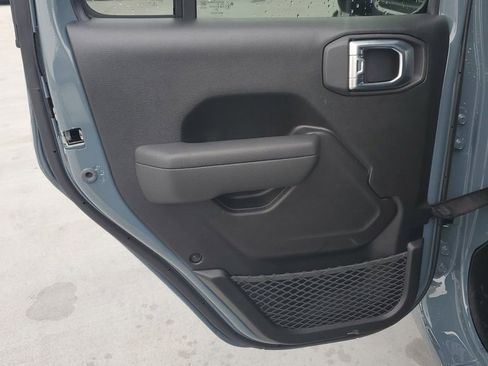 New 2026 Jeep Gladiator Sport image 15