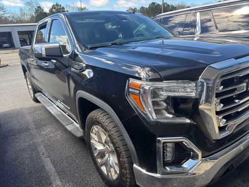 Used 2019 GMC Sierra 1500 SLT w/ SLT Premium Plus Package image 2