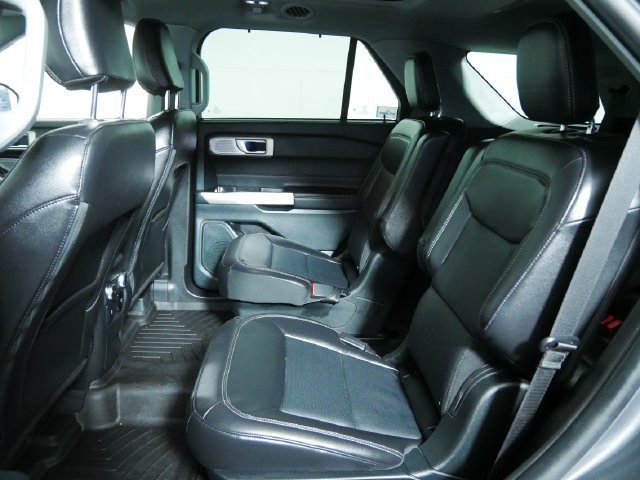 Used 2023 Ford Explorer Limited w/ Limited Technology Package AWD/4WD image 20
