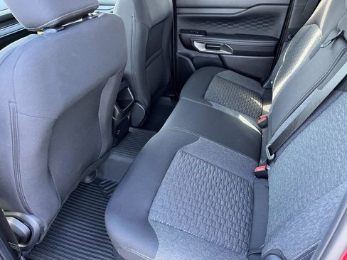 Used 2025 Ford Ranger XLT w/ Chrome Accent Package image 17