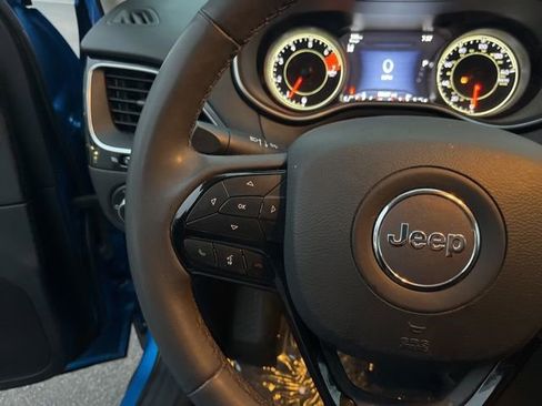 Used 2023 Jeep Cherokee Altitude Lux AWD/4WD image 20