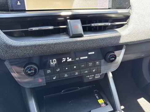 New 2026 Subaru Outback Limited AWD/4WD image 17