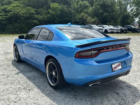 Used 2023 Dodge Charger SXT w/ Cold Weather Package RWD image 7