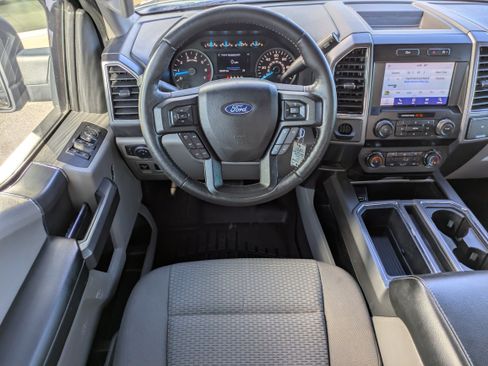 Used 2020 Ford F150 XLT w/ Equipment Group 302A Luxury image 18