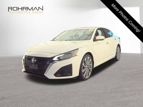 Used 2023 Nissan Altima 2.5 SL AWD/4WD image 1