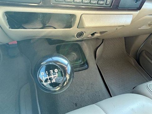 Used 2007 Ford F350 XL image 16