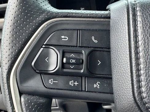 Used 2025 Toyota 4Runner SR5 image 20