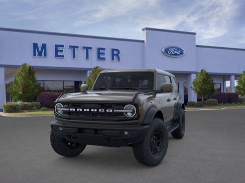 New 2026 Ford Bronco Outer Banks w/ Sasquatch Package AWD/4WD image 2