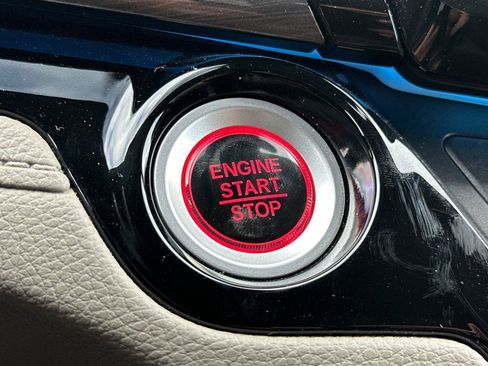 Used 2022 Honda Odyssey Elite image 24