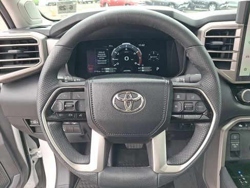 Used 2024 Toyota Tundra Limited AWD/4WD image 20