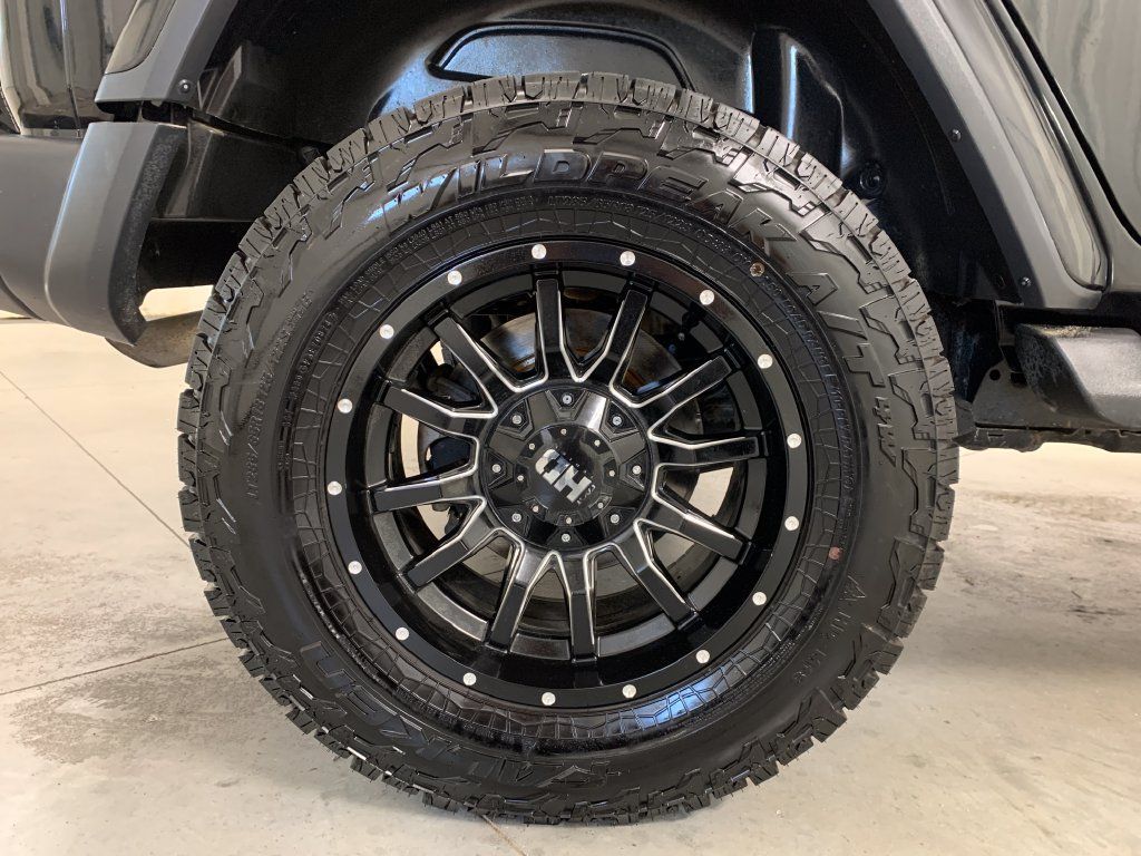 Used 2021 Jeep Wrangler Unlimited Sahara w/ Uconnect 4C Nav & Sound Group AWD/4WD image 9
