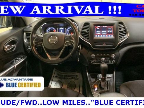 Used 2020 Jeep Cherokee Latitude w/ Cold Weather Group image 23