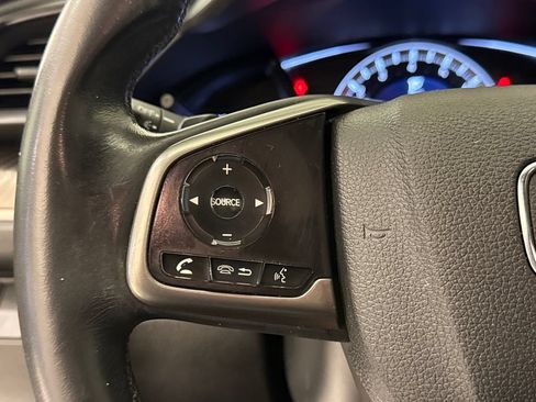 Used 2018 Honda Civic Sport image 27