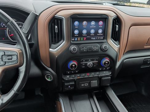 Used 2022 Chevrolet Silverado 3500 High Country w/ LPO, Hitch Package AWD/4WD image 24