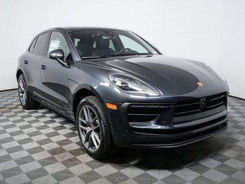 New 2026 Porsche Macan AWD image 25