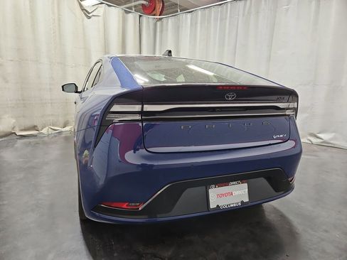 New 2026 Toyota Prius Plug-In Hybrid FWD image 5