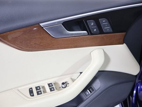 Used 2023 Audi A4 2.0T Premium w/ Convenience Package image 19