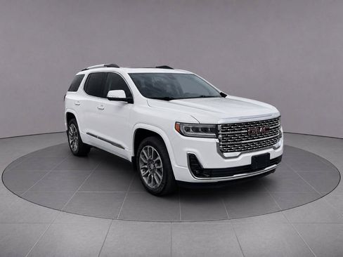 Used 2023 GMC Acadia Denali w/ Denali Ultimate Package AWD/4WD image 2