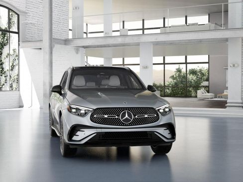 New 2026 Mercedes-Benz GLC 300 image 8