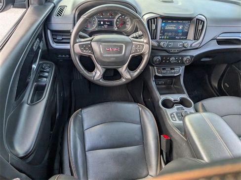 Used 2022 GMC Terrain AT4 w/ Infotainment Package II image 9