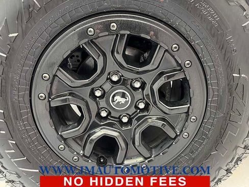 Used 2023 Ford Bronco Wildtrak image 9