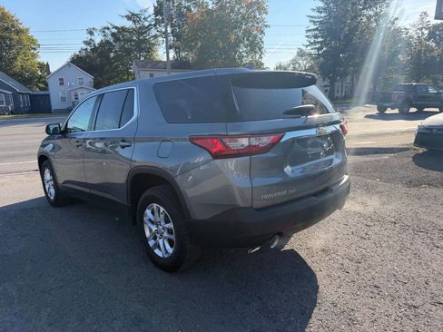 Used 2019 Chevrolet Traverse LS image 3