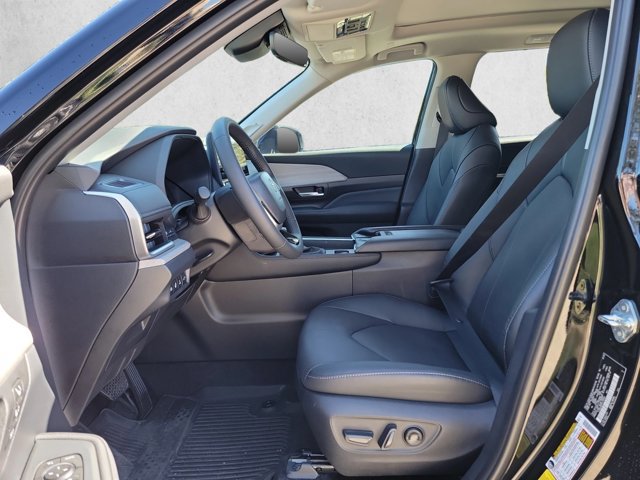 Used 2026 Toyota Grand Highlander AWD Hybrid image 17
