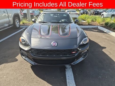Used 2018 FIAT 124 Spider Lusso w/ Navigation & Sound Group RWD image 3
