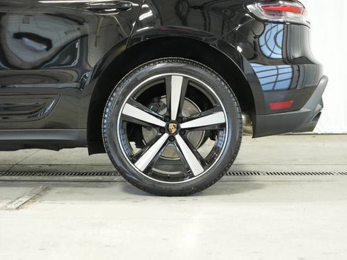 New 2026 Porsche Macan AWD/4WD image 44