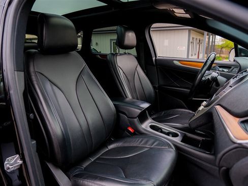 Used 2019 Lincoln MKC Reserve w/ MKC Climate Package AWD/4WD image 19