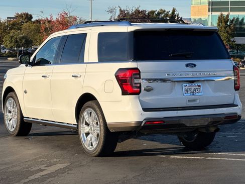 Used 2023 Ford Expedition King Ranch image 6