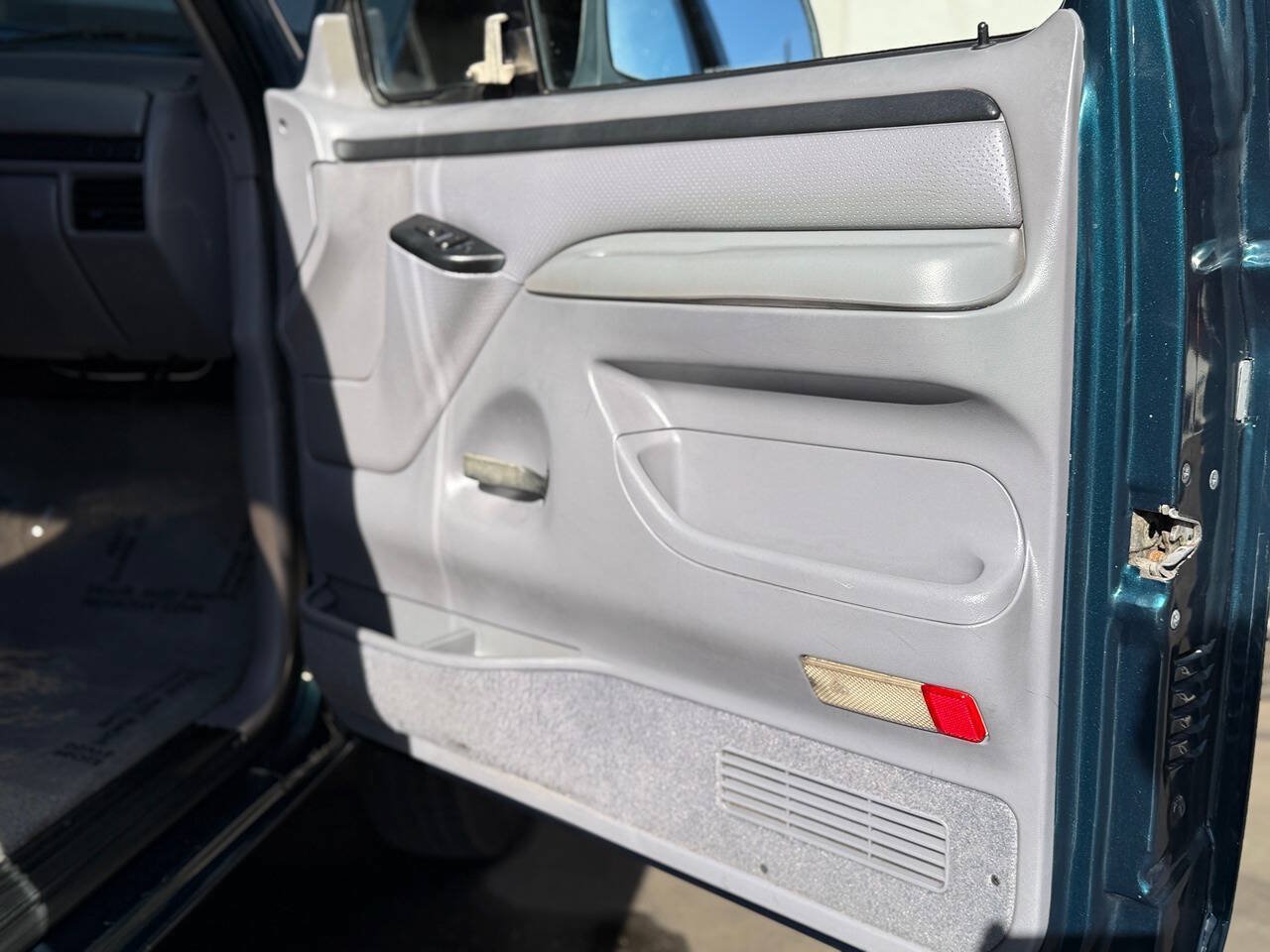 Used 1996 Ford F250 2WD SuperCab image 40
