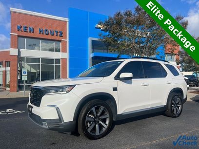 Used 2025 Honda Pilot Elite