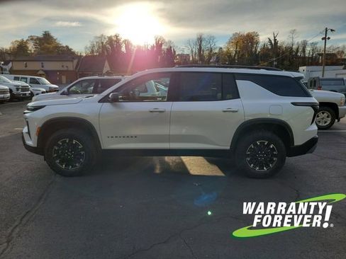 Used 2025 Chevrolet Traverse Z71 w/ Driver Confidence Package image 4