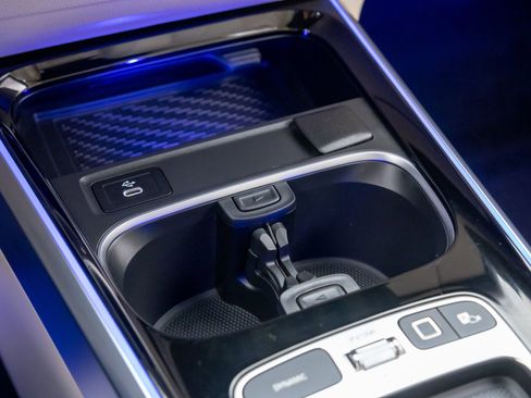 New 2025 Mercedes-Benz GLB 250 4MATIC image 27