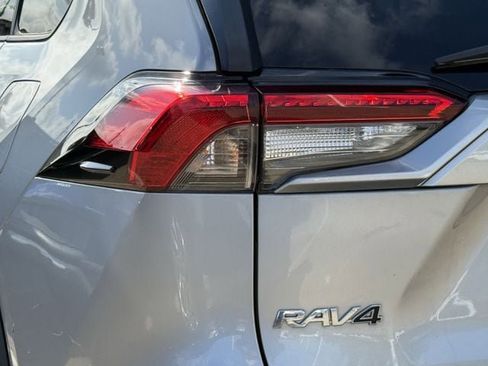 Used 2023 Toyota RAV4 XLE Premium FWD image 6