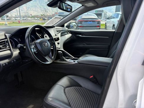 Used 2022 Toyota Camry SE w/ Convenience Package AWD/4WD image 11