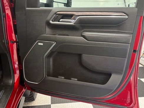 Used 2024 Chevrolet Silverado 2500 LTZ w/ LTZ Plus Package AWD/4WD image 26