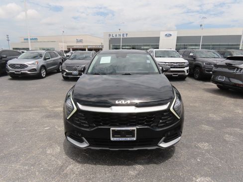Used 2023 Kia Sportage EX FWD image 5