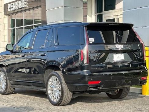 Certified 2022 Cadillac Escalade Sport w/ LPO, ONYX Package image 5