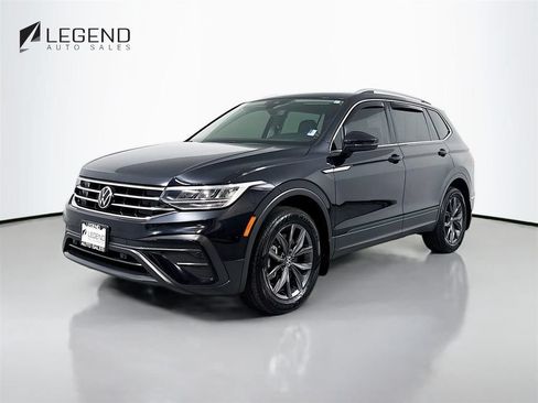 Used 2022 Volkswagen Tiguan SE AWD/4WD image 1