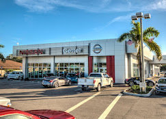 Used 2023 Nissan Kicks SR w/ SR Premium Package FWD image 8